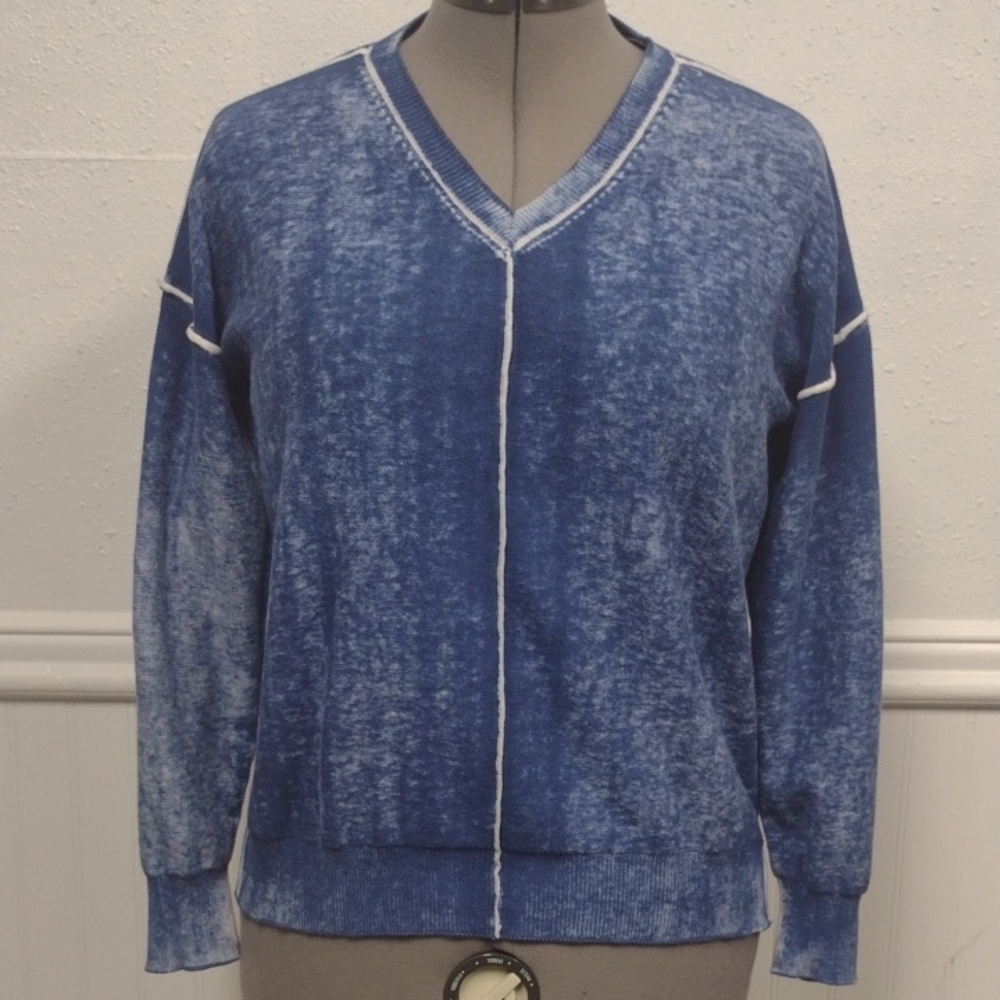 Laurie Felt Women's Malibu Oversized V-Neck Sweater washed effect, acid wash.